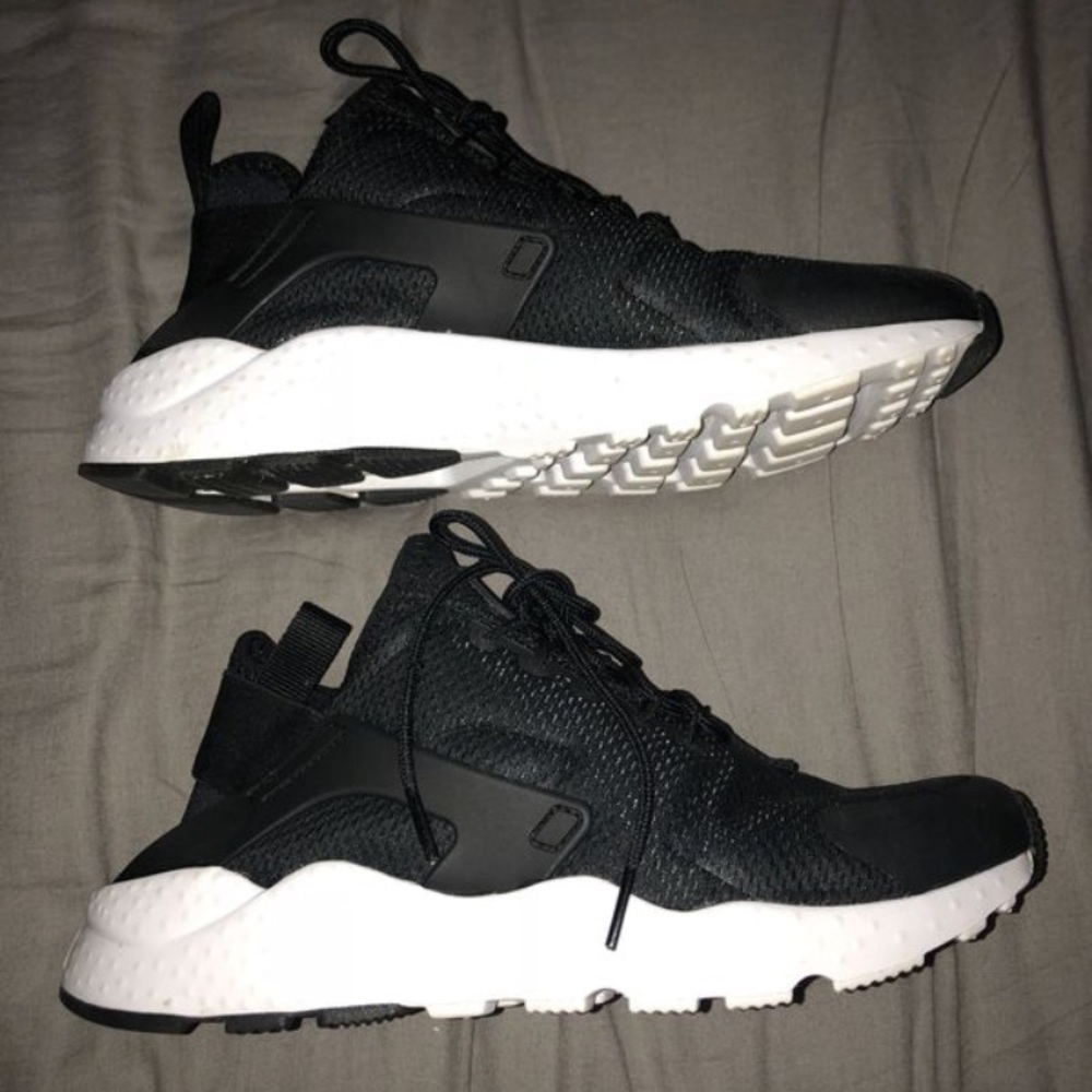 Nike Air Huarache Ultra Size 8
